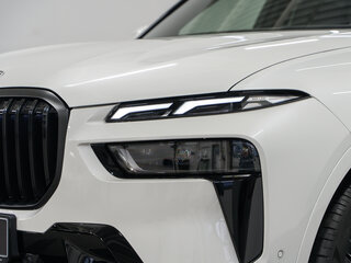 2026 BMW X7 40d I (G07) Рестайлинг, белый, 17990000 рублей, вид 2