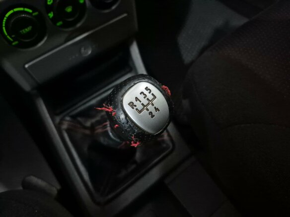 2009 Lada (ВАЗ) Priora I, серебристый, 175000 рублей - вид 18