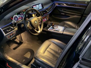 2017 BMW 7 серии Long 725Ld VI (G11/G12), чёрный, 2670000 рублей, вид 4