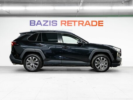 2025 Toyota RAV4 V (XA50), чёрный, 3999000 рублей, вид 4