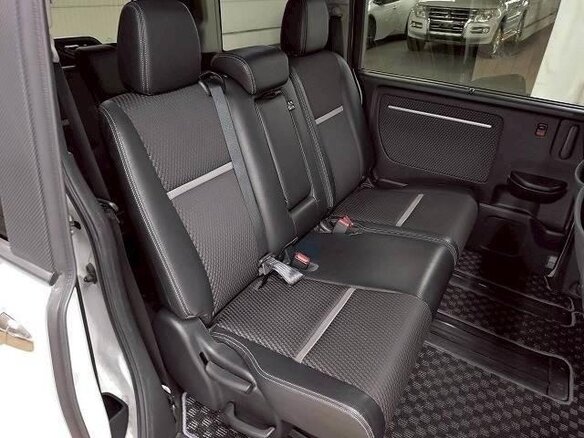 2017 Honda Stepwgn Spada V Рестайлинг, белый, 1600000 рублей - вид 6