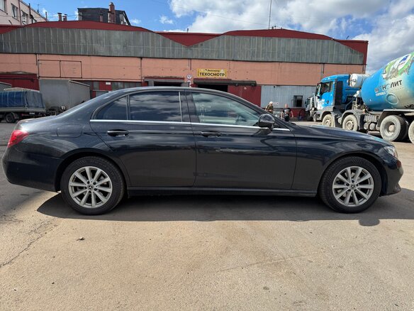 2020 Mercedes-Benz E-Класс 200 d V (W213, S213, C238), чёрный - вид 2