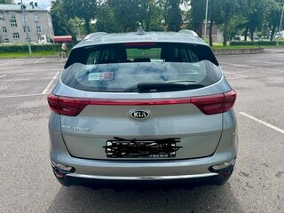 2019 Kia Sportage IV Рестайлинг, серебристый, 2200000 рублей, вид 4