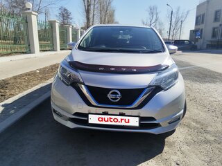 2018 Nissan Note e-Power II Рестайлинг, серебристый, 890000 рублей, вид 1
