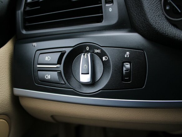 2012 BMW X3 20i xDrive II (F25), красный, 1359000 рублей - вид 9