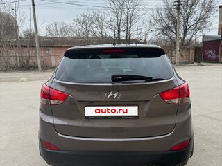 2014 Hyundai ix35 I Рестайлинг, коричневый, 1500000 рублей, вид 2