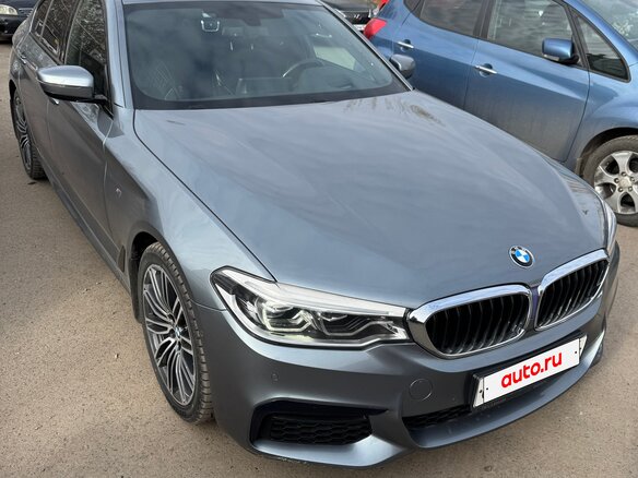 2019 BMW 5 серии 530d xDrive VII (G30/G31/G38), серый, 4300000 рублей - вид 3