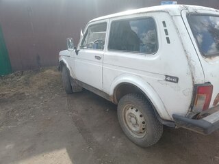 1995 Lada (ВАЗ) 2121 (4x4) I Рестайлинг, белый, 105000 рублей, вид 4