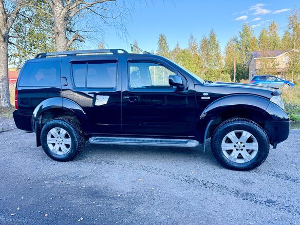 2005 Nissan Pathfinder III, чёрный - вид 7