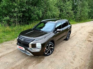 2022 Mitsubishi Outlander IV, коричневый, 2623559 рублей, вид 1