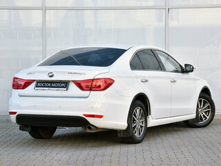 2017 Lifan Murman (820), белый, 640000 рублей, вид 2