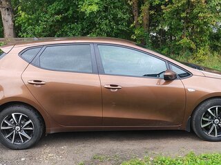 2016 Kia Ceed II Рестайлинг, коричневый, 1000000 рублей, вид 4