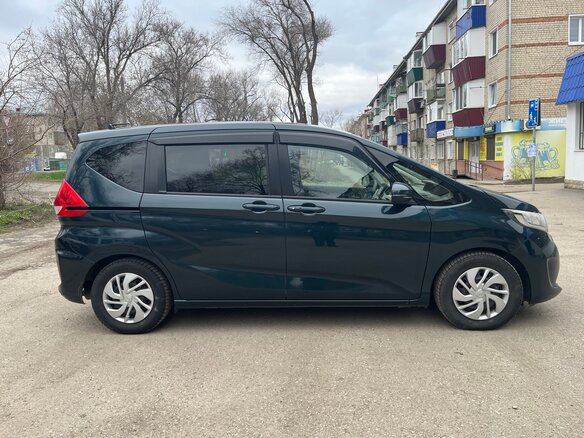 2019 Honda Freed II, зелёный, 1550000 рублей - вид 3
