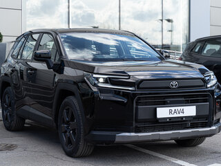 2025 Toyota RAV4 V (XA50), чёрный, 4500000 рублей, вид 4