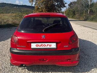 2007 Peugeot 206, красный, 330000 рублей, вид 4