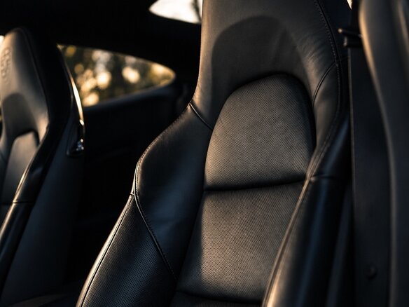 2013 Porsche 911 Carrera 4 VII (991), белый, 5890000 рублей - вид 3
