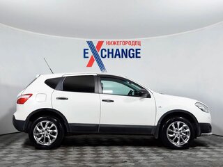 2013 Nissan Qashqai I Рестайлинг, белый, 927000 рублей, вид 4