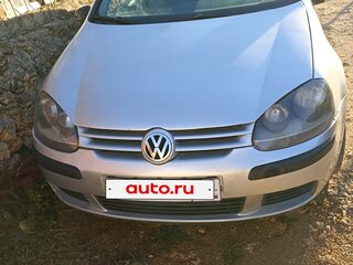 2004 Volkswagen Golf V, серебристый, 450000 рублей, вид 2