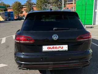 2019 Volkswagen Touareg III, чёрный, 4600000 рублей, вид 4