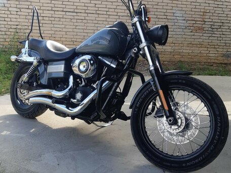2010 Harley-Davidson Street Bob, серый, 709000 рублей, вид 5