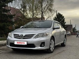 2011 Toyota Corolla X (E140, E150) Рестайлинг, серебристый, 1300000 рублей, вид 1