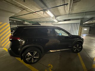 2023 Nissan X-Trail IV, чёрный, 3300000 рублей, вид 4