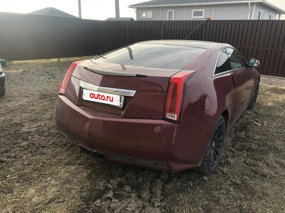 2011 Cadillac CTS II, красный, 1200000 рублей - вид 3