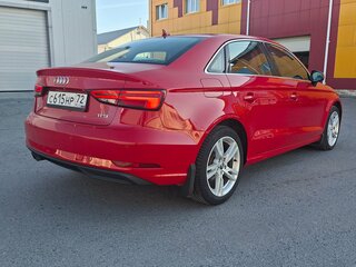 2018 Audi A3 III (8V) Рестайлинг, красный, 1850000 рублей, вид 2