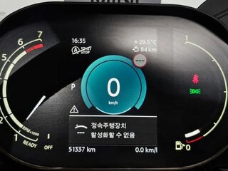 2022 Mini Clubman Cooper II Рестайлинг, серебристый, 1700000 рублей, вид 4