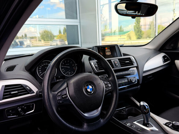 2017 BMW 1 серии 118i II (F20/F21) Рестайлинг, чёрный - вид 9