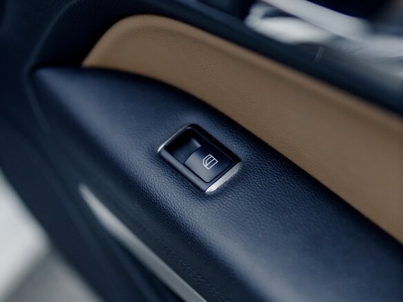 2012 Mercedes-Benz E-Класс 200 7G-Tronic IV (W212, S212, C207), белый, 1399000 рублей - вид 33