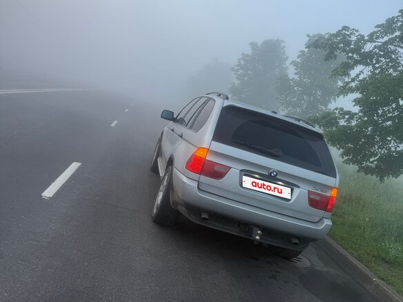 2001 BMW X5 3.0i I (E53), серебристый, 700000 рублей - вид 3