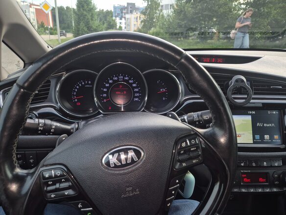 2017 Kia Ceed II Рестайлинг, чёрный - вид 8