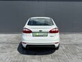 2015 Ford Fiesta Mk6 Рестайлинг, белый, 845000 рублей - вид 3