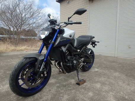2016 Yamaha MT-09 (FZ-09), серый, 760000 рублей, вид 5