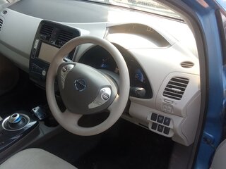 2011 Nissan Leaf I (ZE0/AZE0), синий, 595000 рублей, вид 4