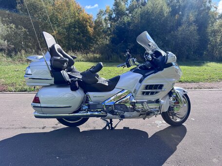 2008 Honda GL 1800 Gold Wing, белый, 1100000 рублей, вид 4