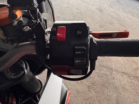 2016 KTM 1290 Super Duke GT, оранжевый, 1040000 рублей, вид 1