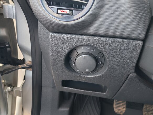 2008 Opel Corsa D, серебристый, 520000 рублей - вид 6
