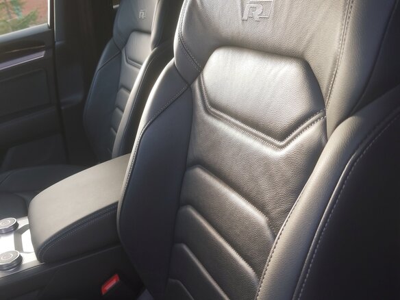 2019 Volkswagen Touareg III, белый, 5650000 рублей - вид 15