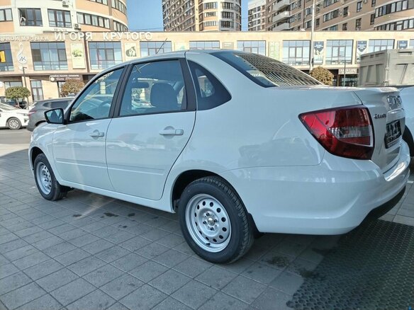 2026 Lada (ВАЗ) Granta I Рестайлинг, белый - вид 7