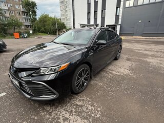 2020 Toyota Camry VIII (XV70) Рестайлинг, чёрный, 2550000 рублей, вид 1