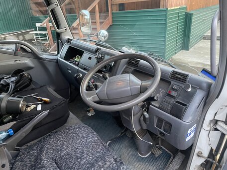 2003 Fuso (Mitsubishi) Canter, белый, 1500000 рублей, вид 4