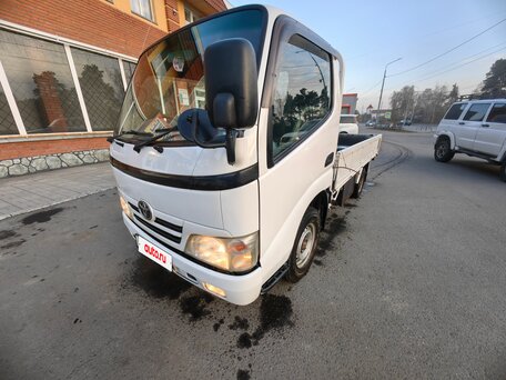 2001 Toyota Toyoace, белый, 1400000 рублей, вид 3