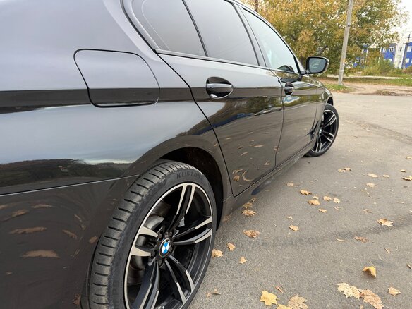 2020 BMW 5 серии 520d xDrive VII (G30/G31/G38), чёрный, 3300000 рублей - вид 5