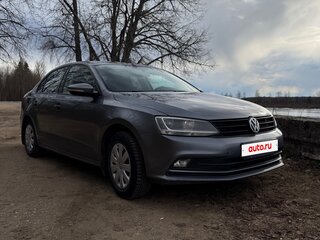 2016 Volkswagen Jetta VI Рестайлинг, серый, 1100000 рублей, вид 2