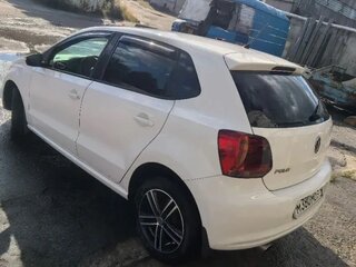 2012 Volkswagen Polo V, белый, 730000 рублей, вид 2