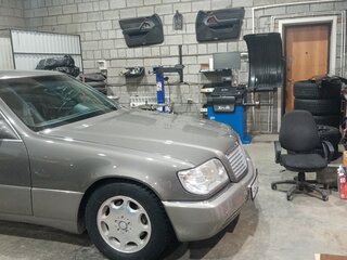1993 Mercedes-Benz S-Класс 300 5-speed III (W140), серый, 1000000 рублей, вид 2