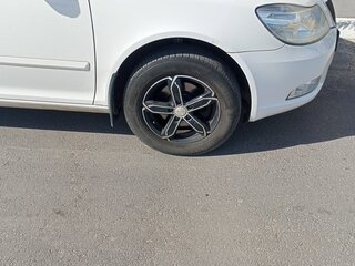 2013 Skoda Octavia II (A5) Рестайлинг, белый, 1500000 рублей, вид 5