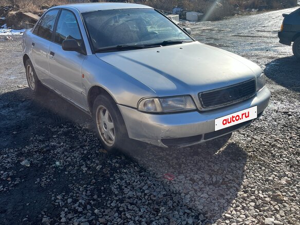 1996 Audi A4 I (B5), серебристый, 320000 рублей - вид 2